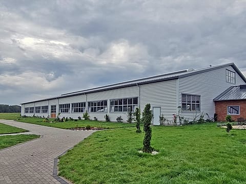 Ujeżdżalnia konna - Jelcz-Laskowice